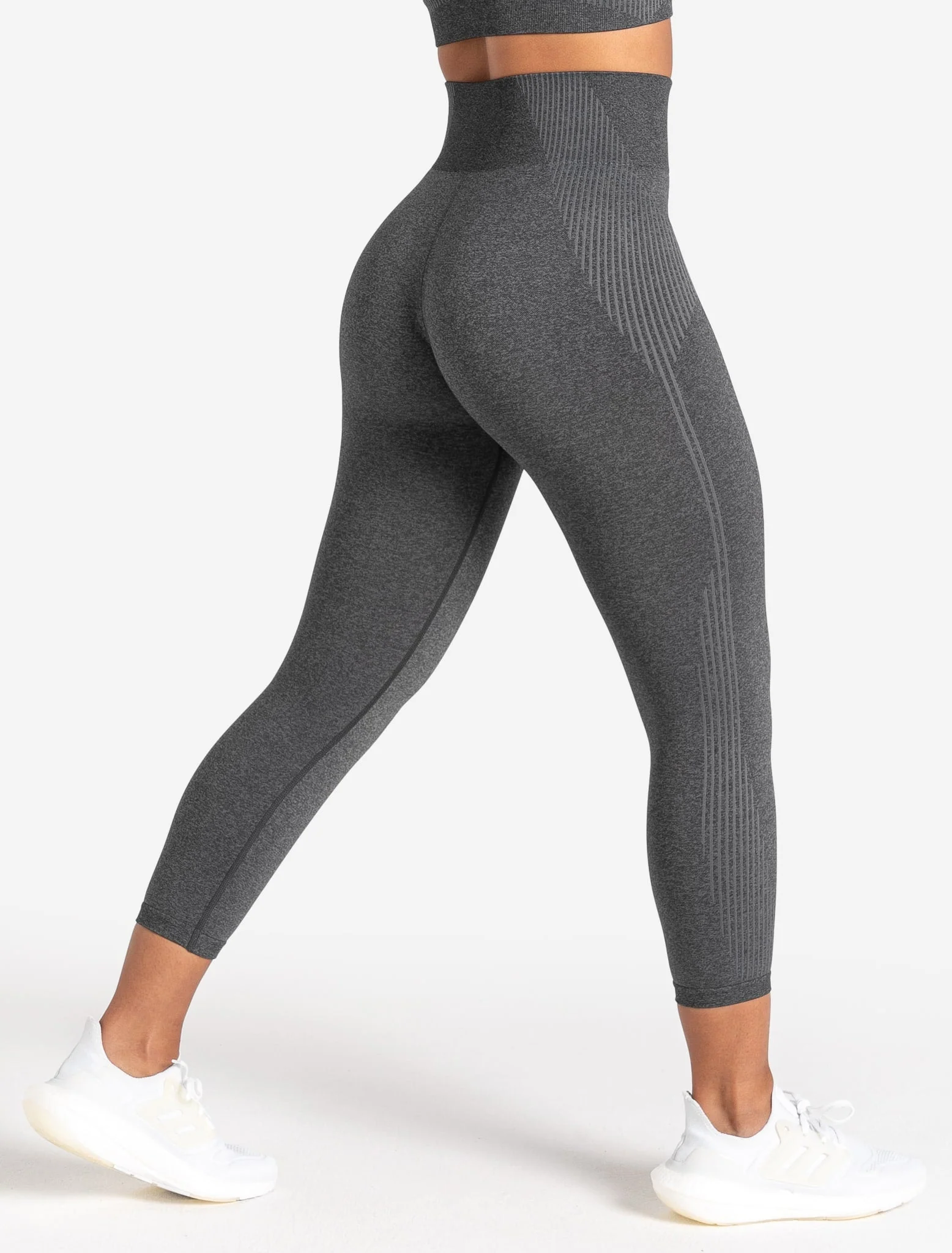 ADAPT 2.0 Seamless 7/8 Leggings - Charcoal - Image 2