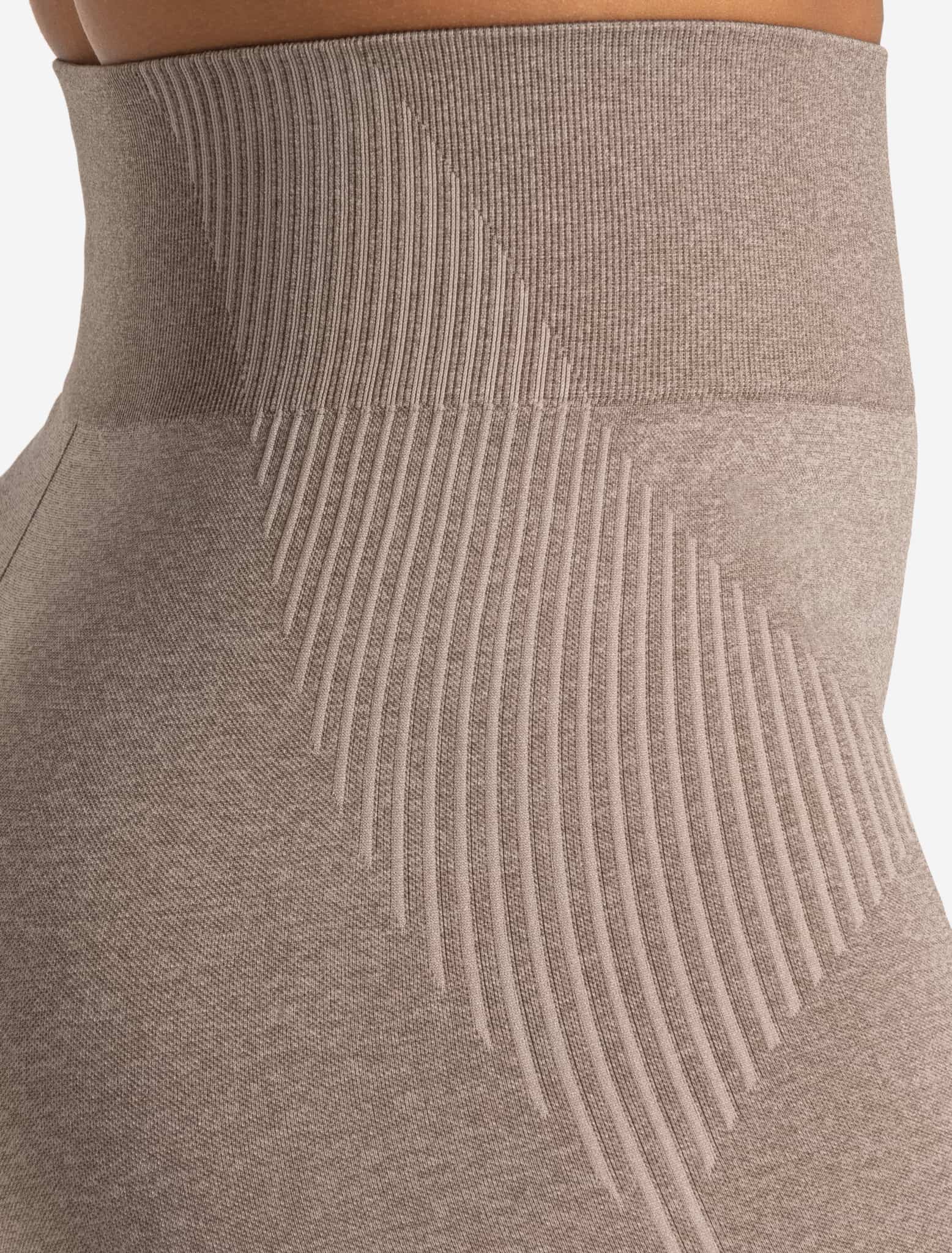 ADAPT 2.0 Seamless Shorts - Fawn - Image 6
