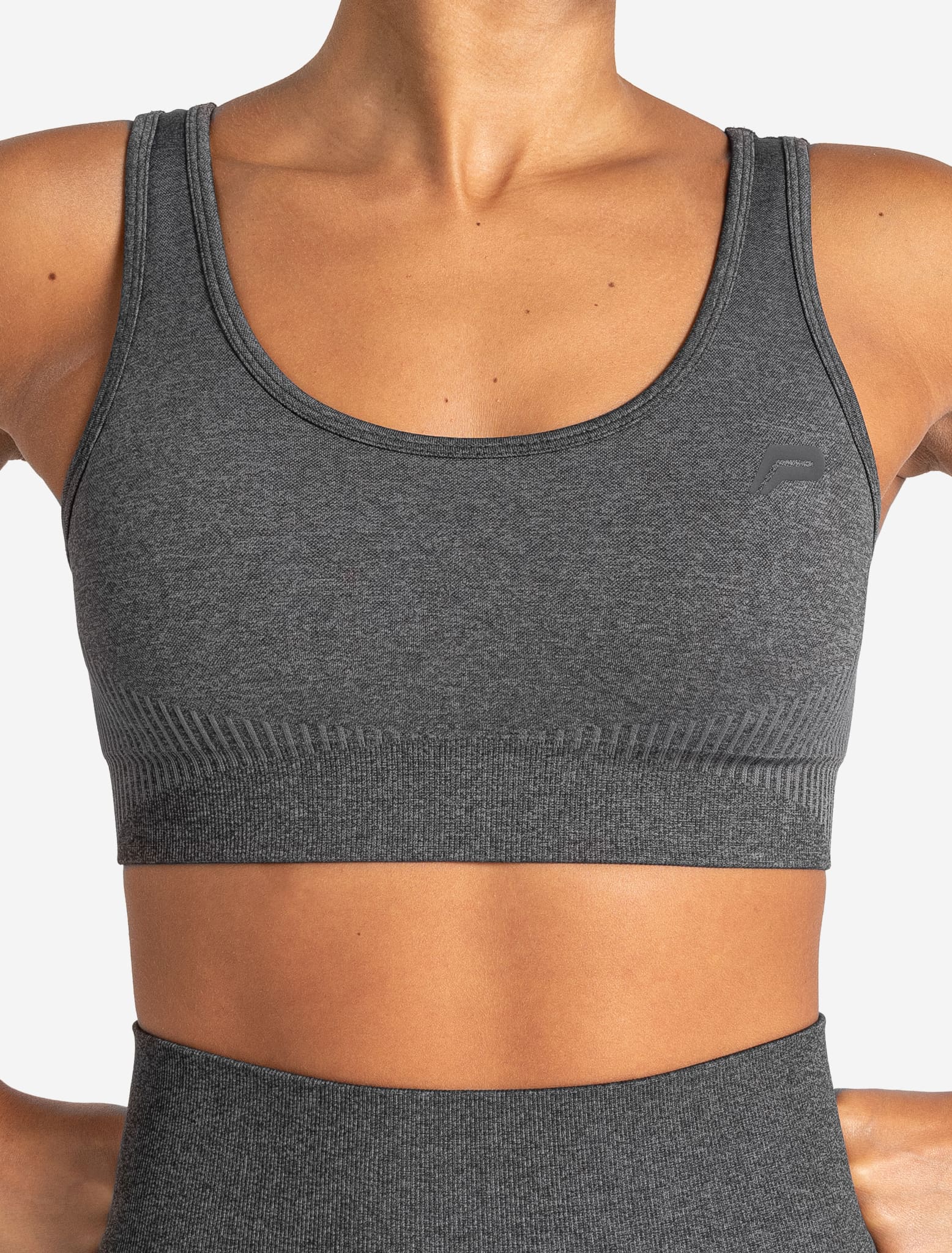 ADAPT 2.0 Seamless Sports Bra - Charcoal - Image 4
