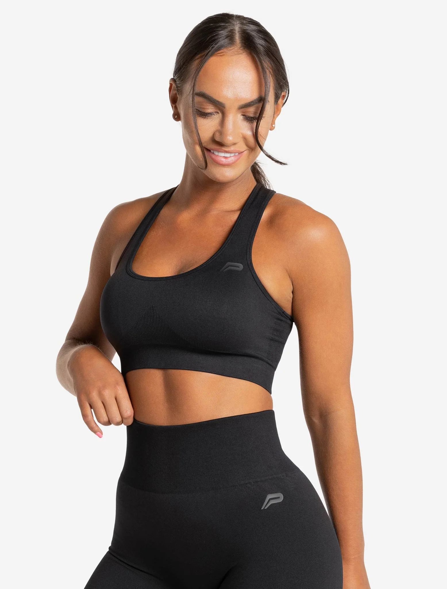 Core Seamless Sports Bra - Blackout - Image 6