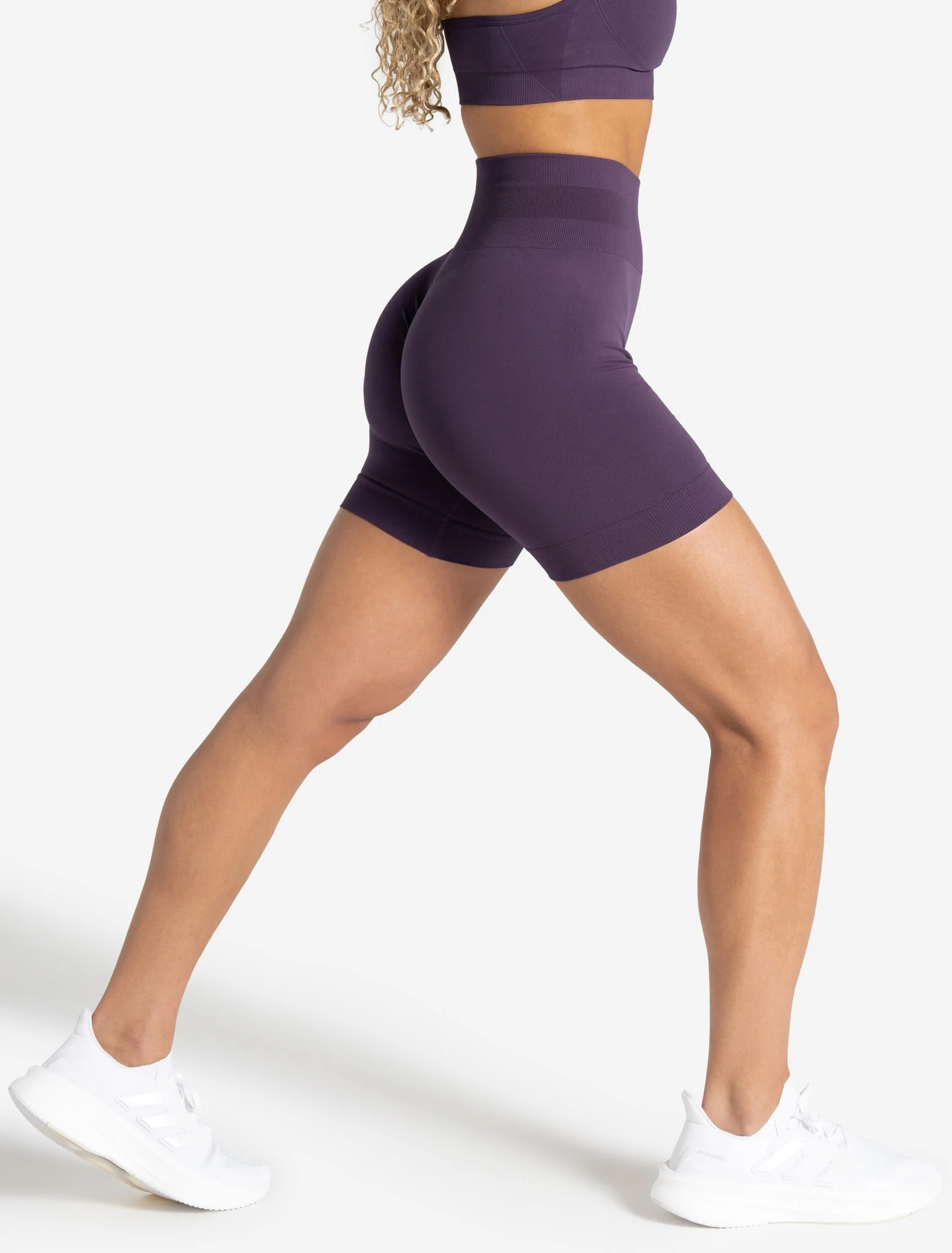 Scrunch Seamless Shorts - Blackberry - Image 2