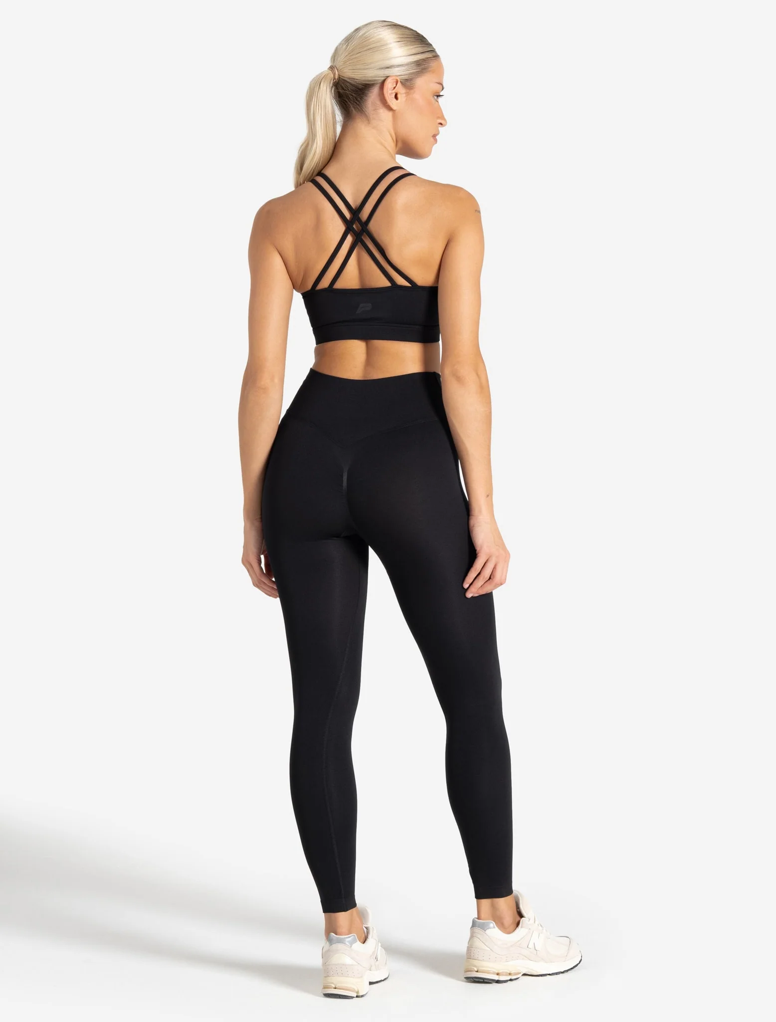 Sculpt Seamless Sports Bra - Black - Image 6