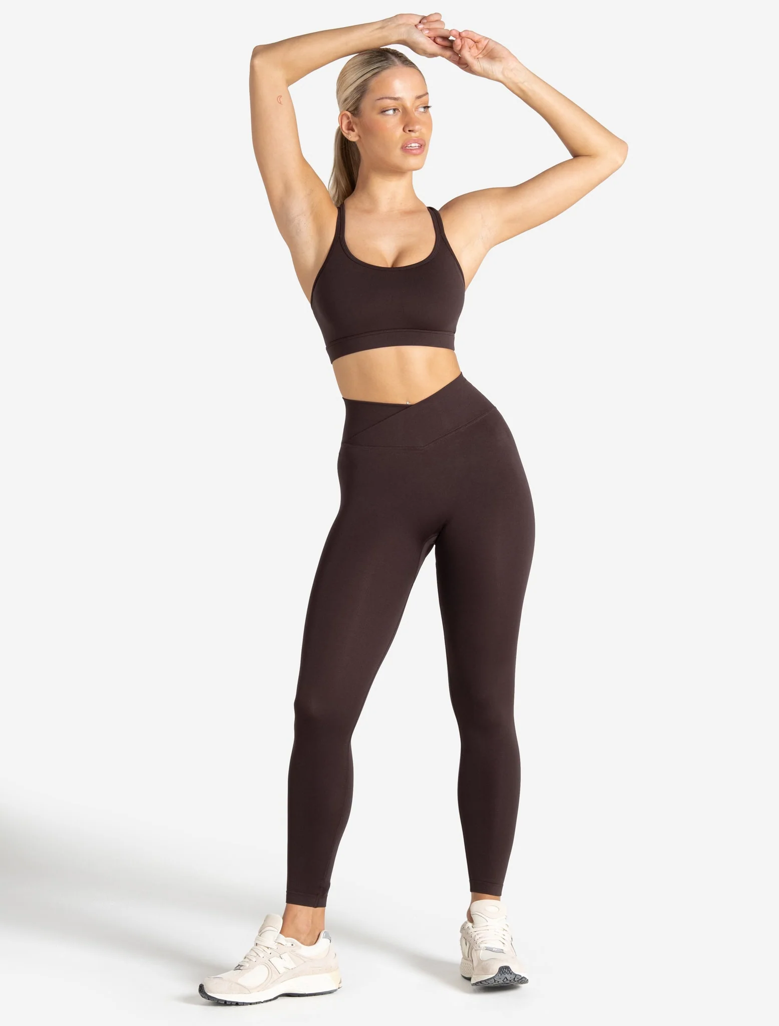 Sculpt Seamless Sports Bra - Espresso - Image 5