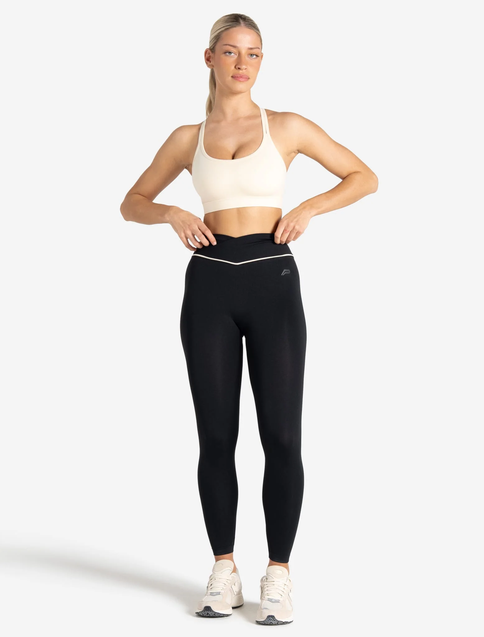 Sculpt Seamless Sports Bra - Marshmallow - Image 4