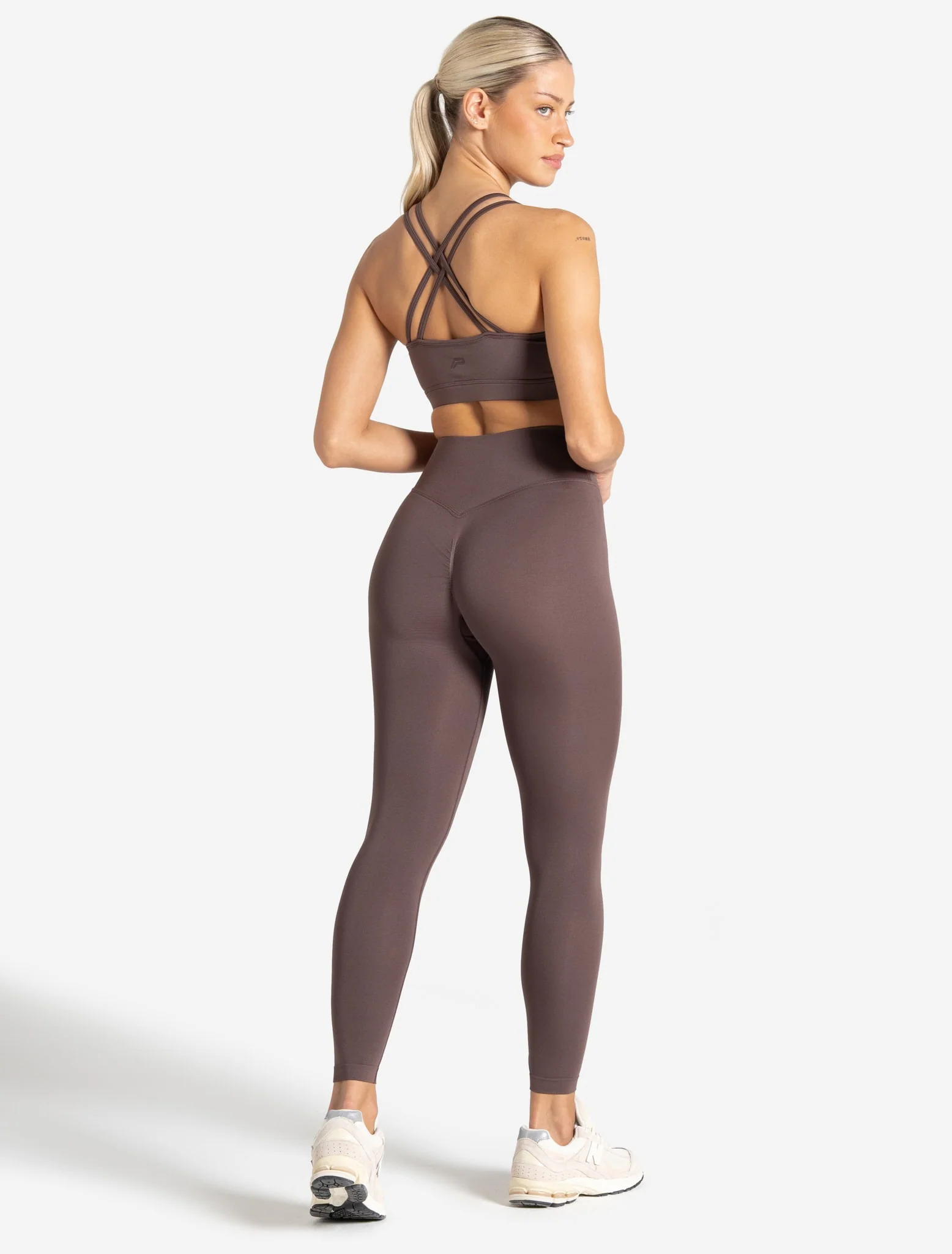 Sculpt Seamless Sports Bra - Mocha - Image 6