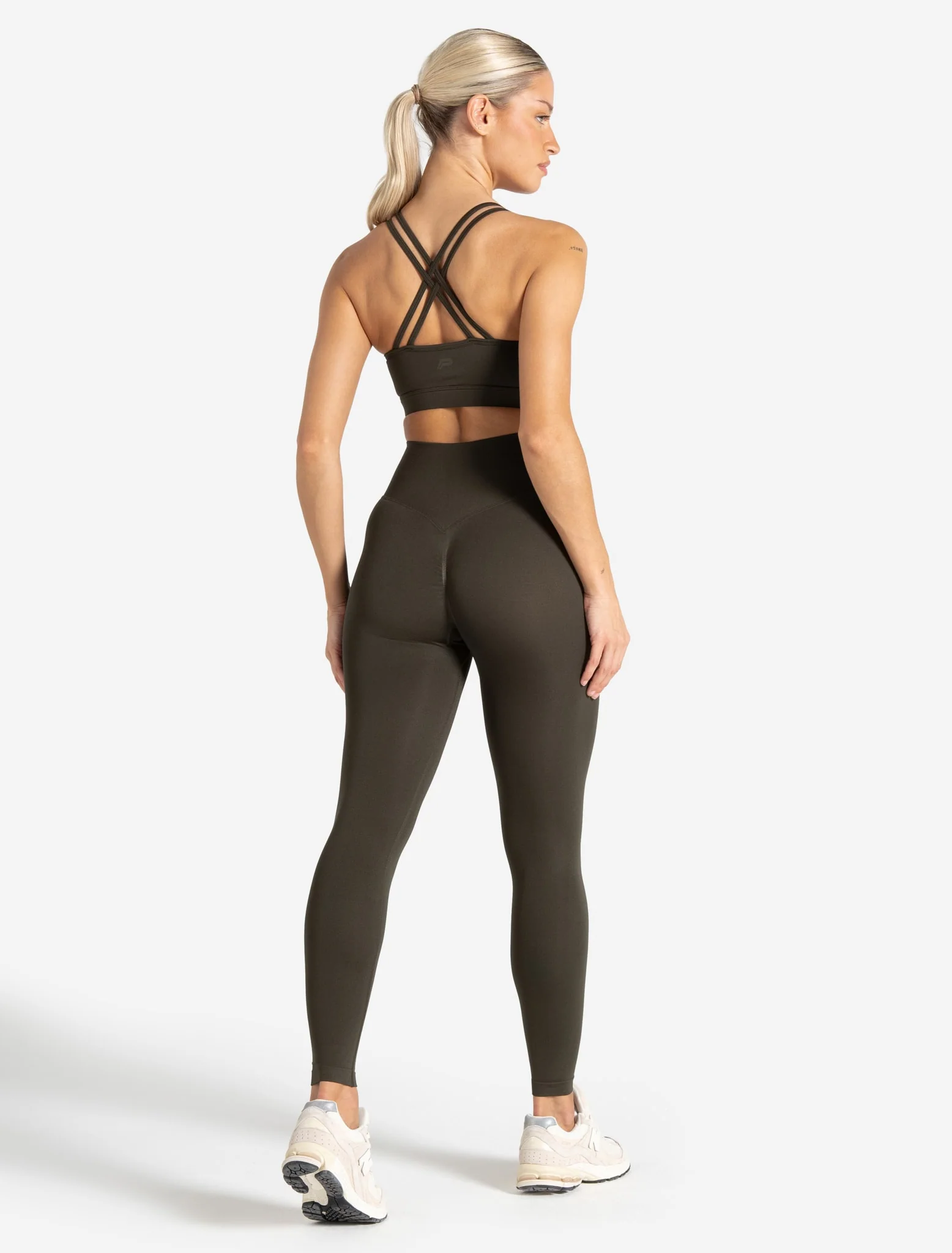 Sculpt Seamless Sports Bra - Olive - Image 6