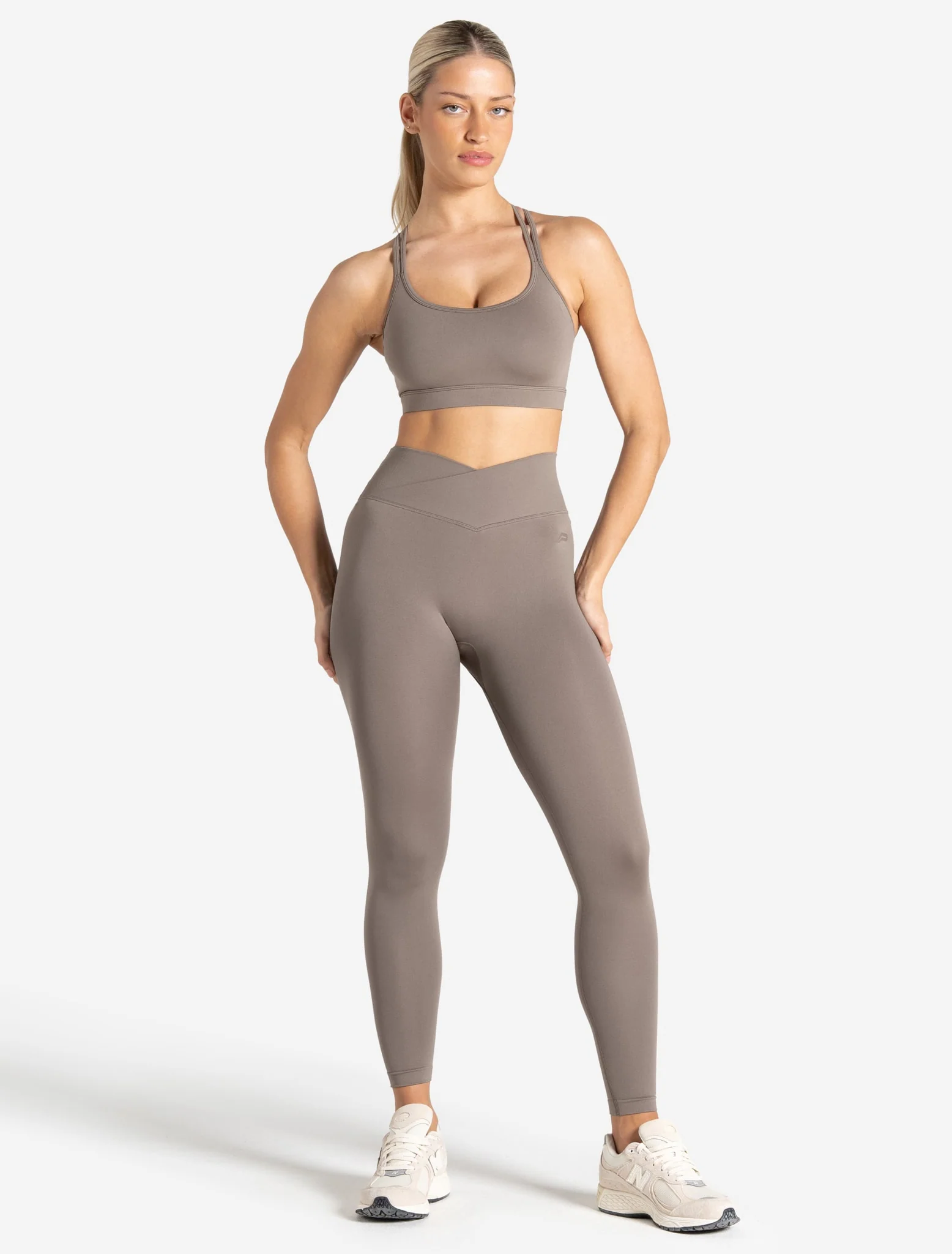 Sculpt Seamless Sports Bra - Taupe - Image 5