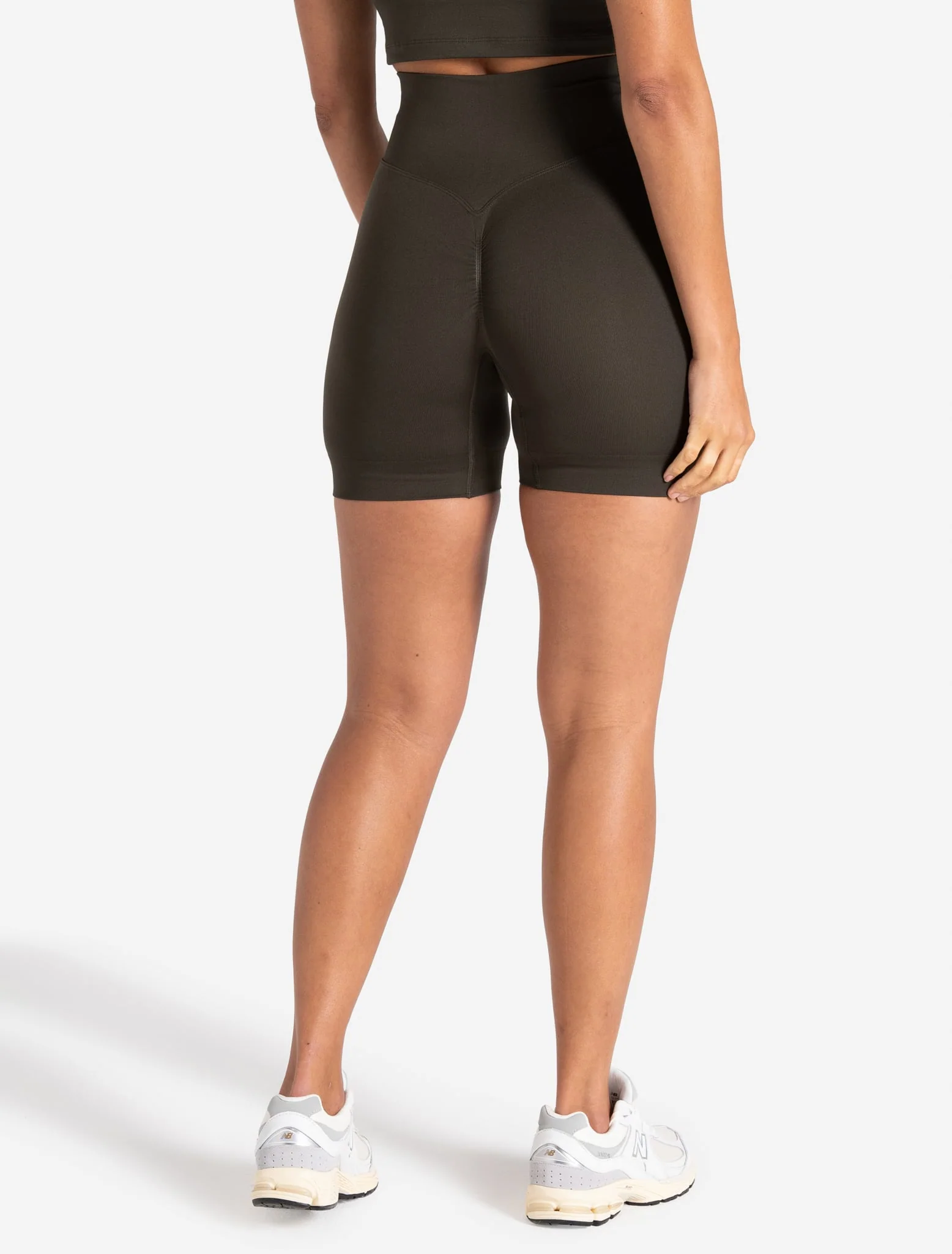 Sculpt Seamless Scrunch Shorts - Olive - Image 5