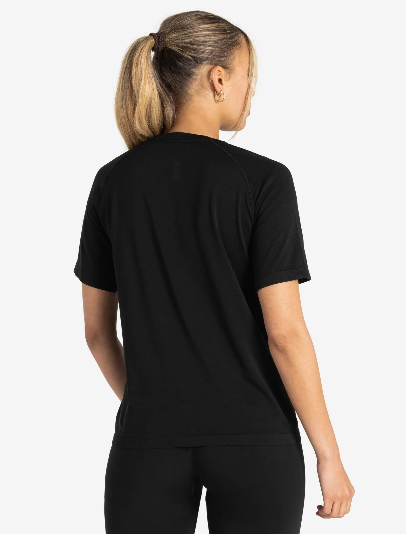 Seamless T-Shirt - Black - Image 2