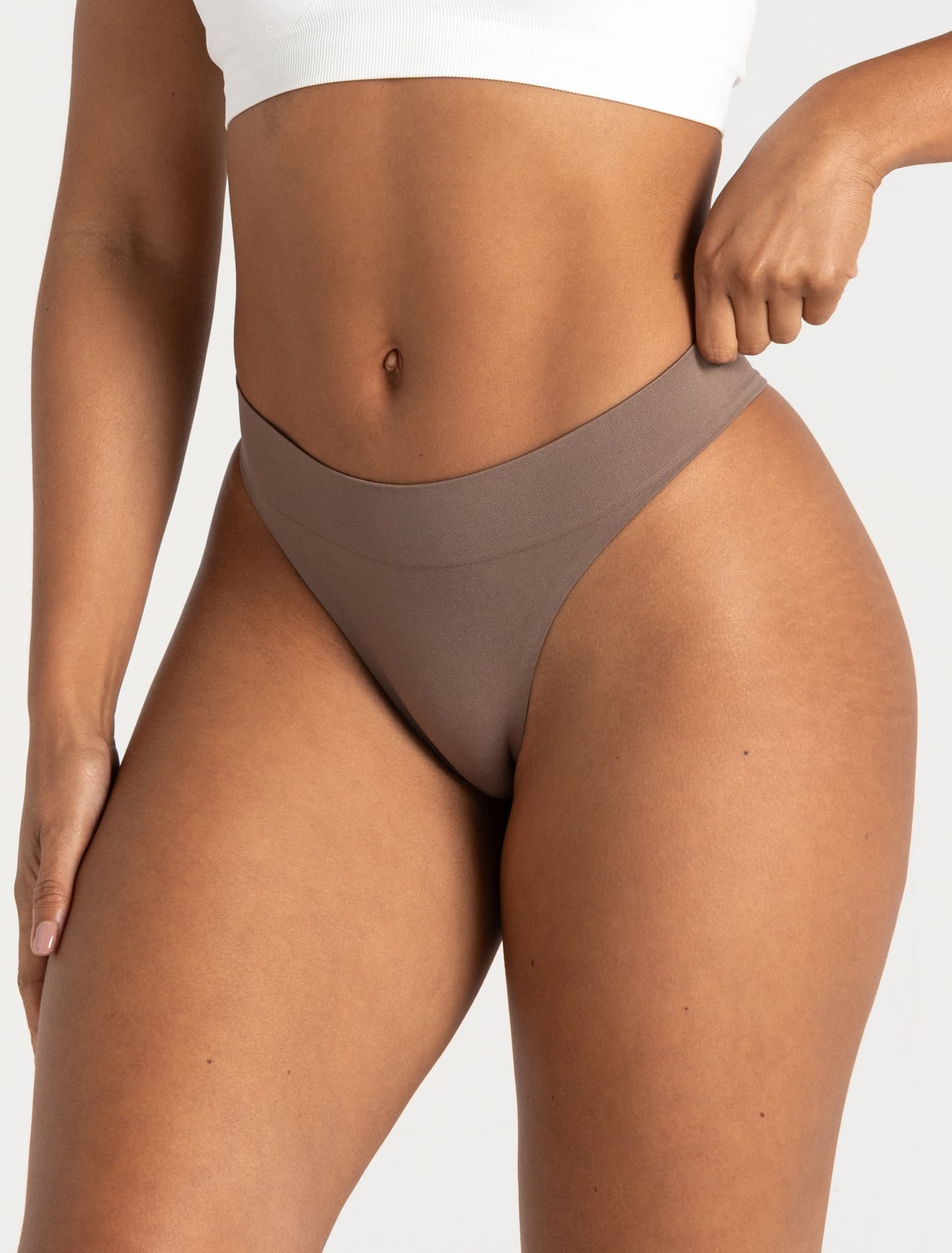 Seamless Thong - Mocha - Image 4