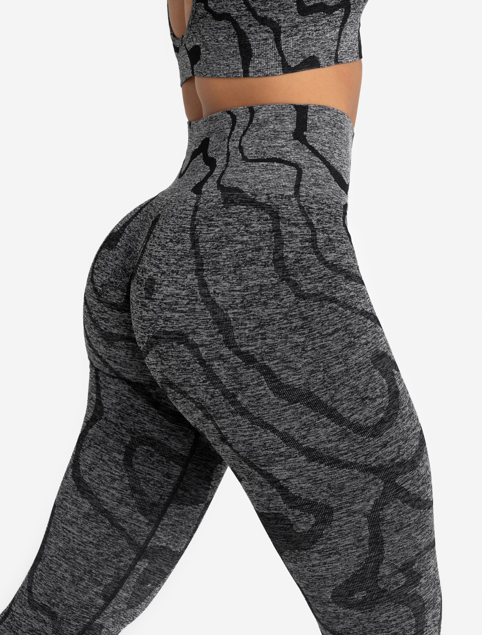 Sustainable Seamless Leggings - Black - Image 5