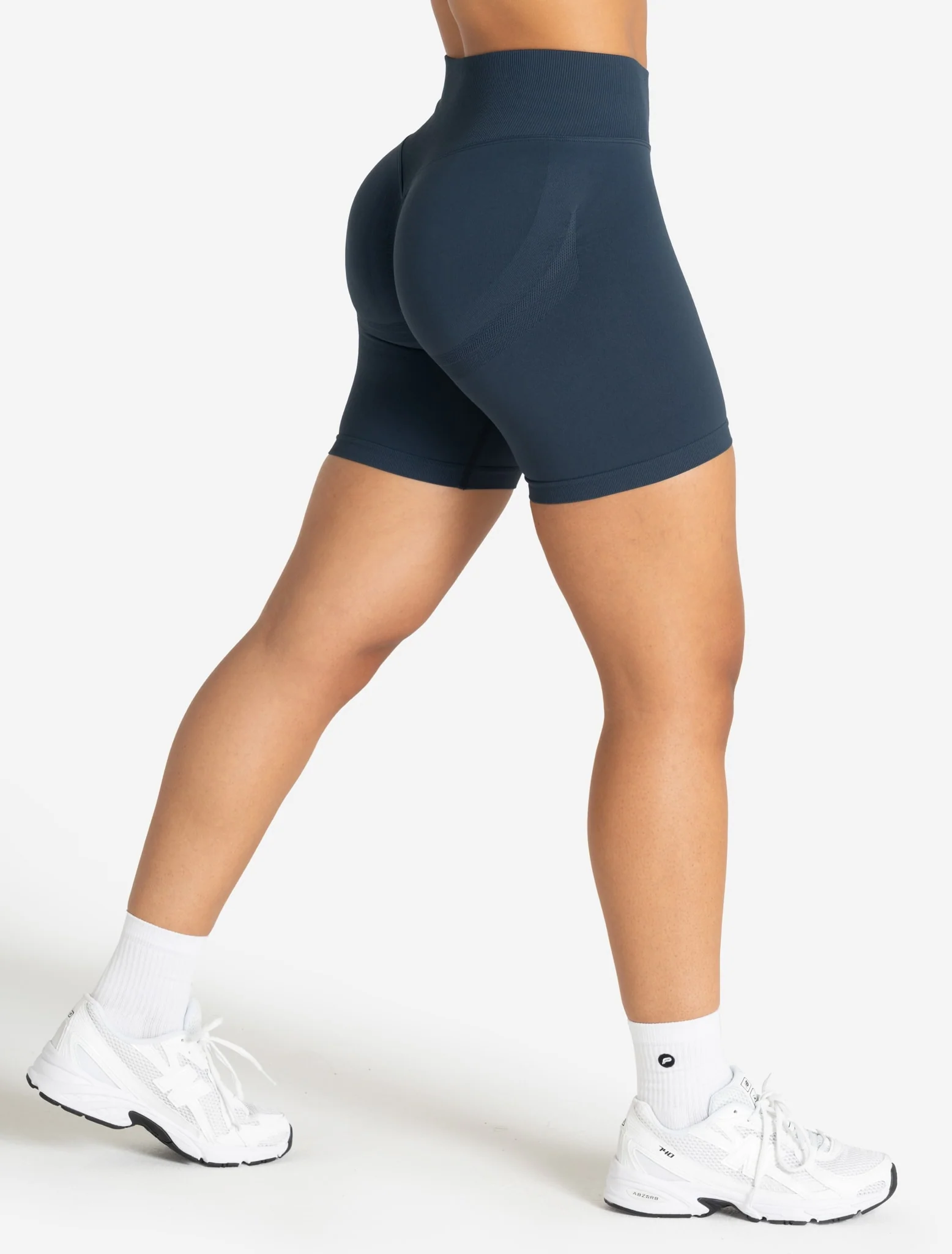 Training Seamless Scrunch Shorts - Dark Blue - Image 3