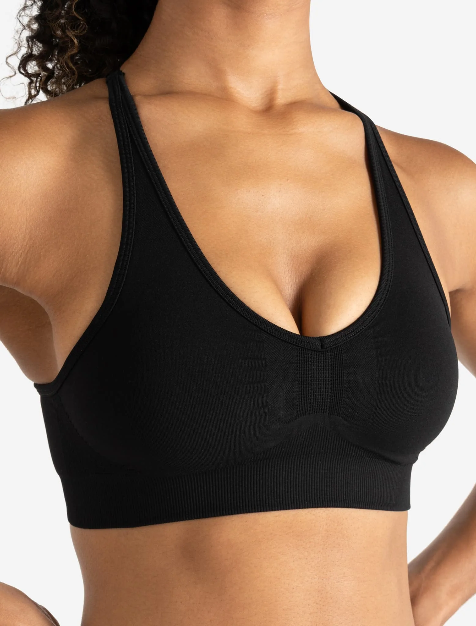 Training Seamless Sports Bra - Black - Image 4