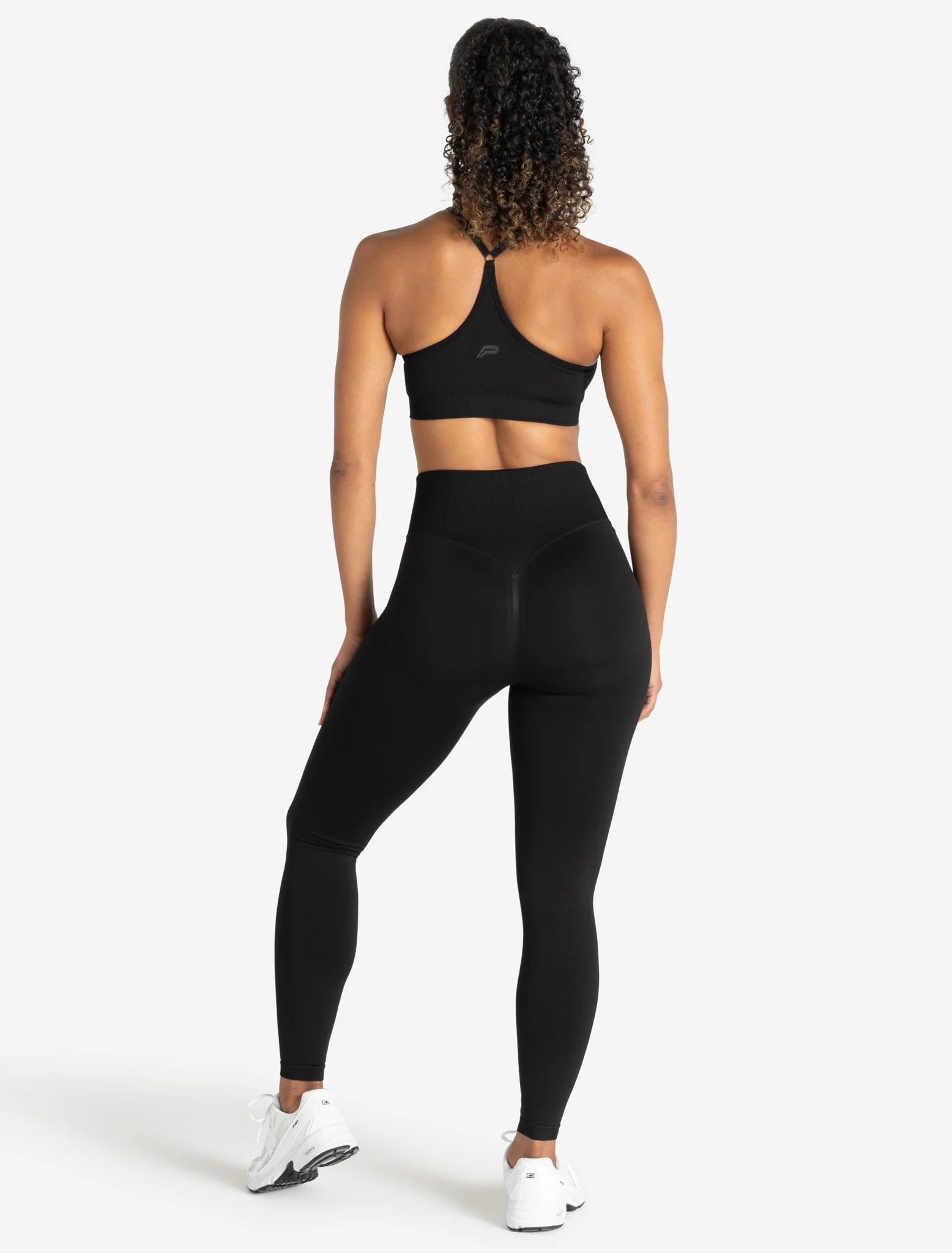 Training Seamless Sports Bra - Black - Image 6